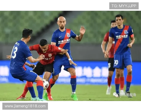 青岛西海岸外援里切利在上海滩浪漫求婚成功幸福迎来新篇章 青岛西海岸外援里切利在上海滩浪漫求婚成功幸福迎来新篇章